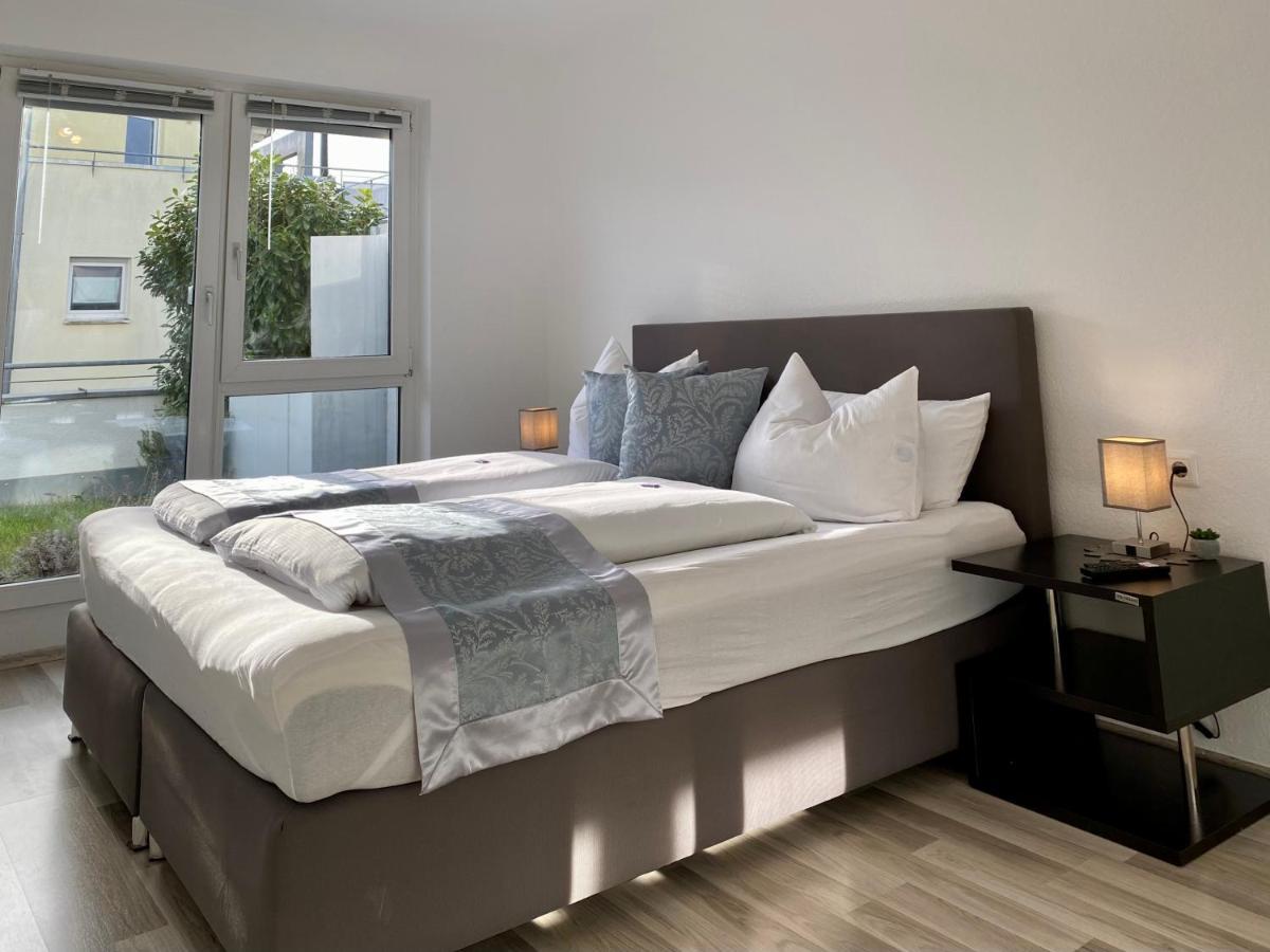 3 Zimmer Apartment In S-Bahn Naehe, 76 Qm, Max 5 Pers, 30Qm Dachterasse, Garage, Internet 1000 Mbit Gärtringen Екстериор снимка