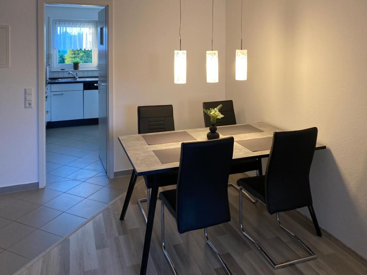 3 Zimmer Apartment In S-Bahn Naehe, 76 Qm, Max 5 Pers, 30Qm Dachterasse, Garage, Internet 1000 Mbit Gärtringen Екстериор снимка